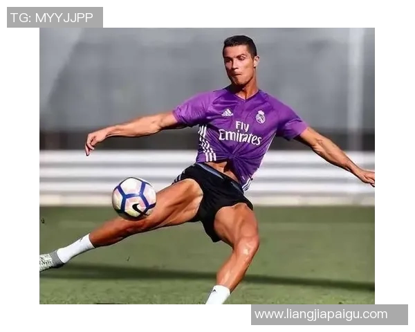 足球巨星的光辉瞬间与无尽荣耀的赞美之声